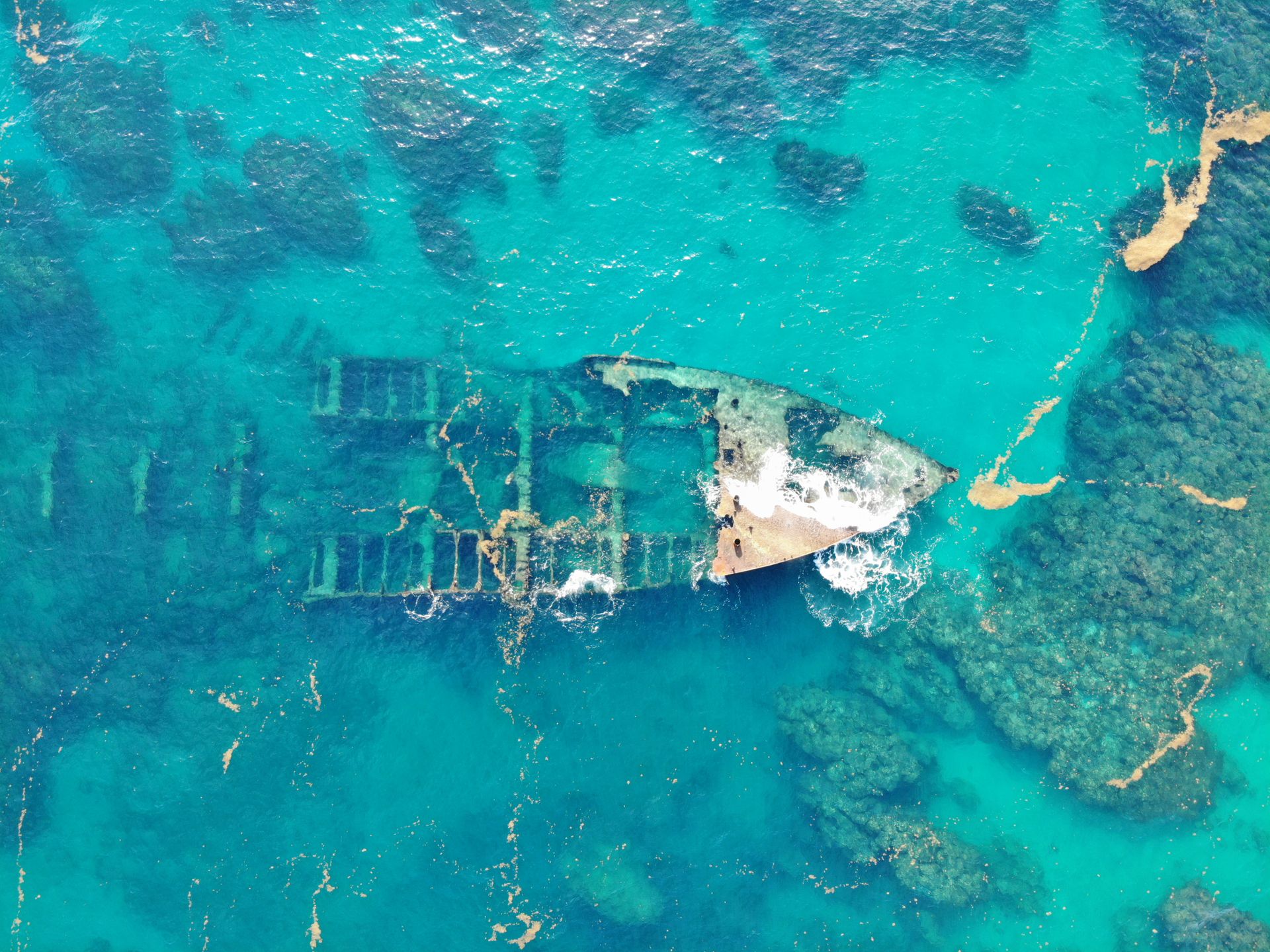 Aerial view of clear water off the Samaná Peninsula